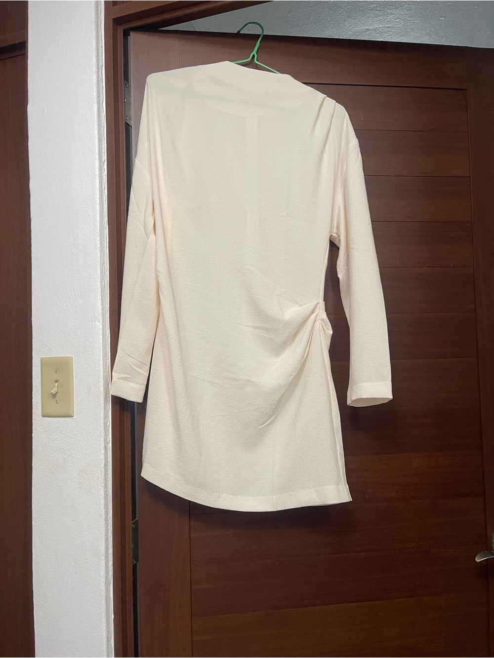 H&M Cream Long-Sleeve Side-Twist Women's Dress